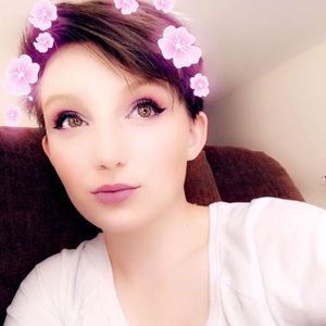 Meet your Posher, Jenn